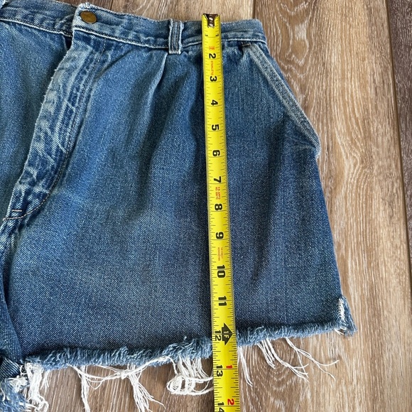 🛍️ Lord Isaacs sport distressed shorts .size. Measurements. - Picture 6 of 10